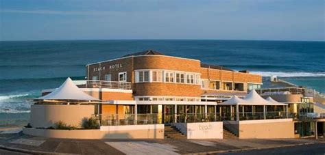 The 10 best beach hotels in Merewether, Australia .
